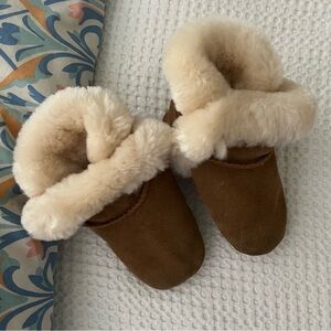 Baby Uggs•Size 4